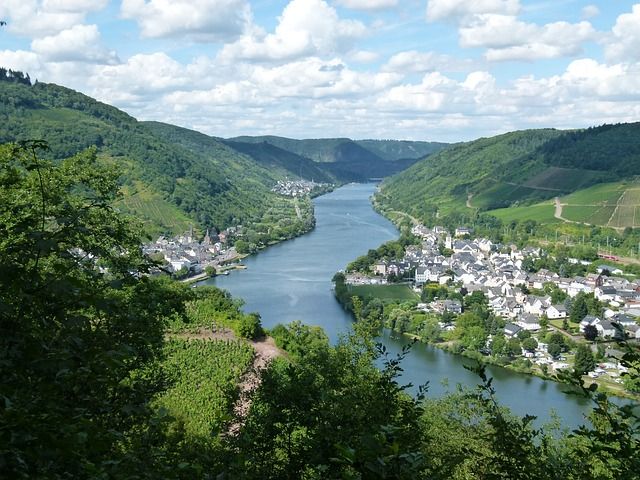 Hotels, Campingplätze und Ferienwohnungen an der Mosel