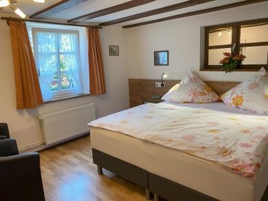 Gästehaus Bauernstube • Pension & Ferienwohnungen