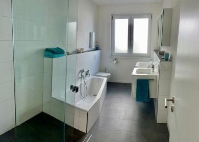 Fewo RheinWein mit Wallbox -ideal zum radeln und wandern - separater Eingang