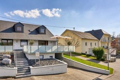 Ferienweingut Boujong & Pension Moselblick