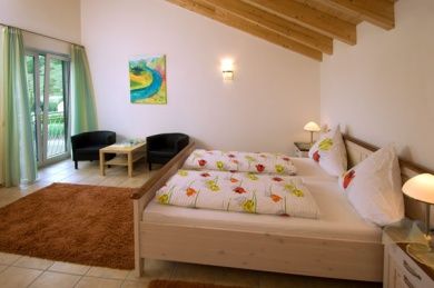 Pension und Weingut Schmitt-Rodermund