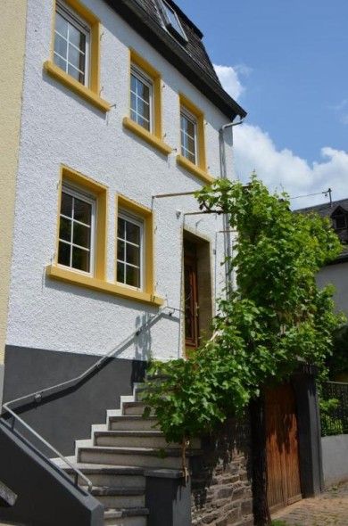 Mosel Ferienwohnung im Weingut Borchert – Springiersbacher Hof