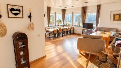 Villa Gast Salmagundi – Gruppenferienhaus am Mittelrhein für 14 Erwachsene + 2 Kinder