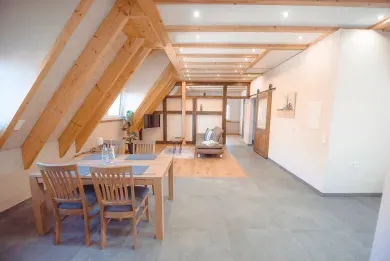 Ferienwohnungen und Gästezimmer Ehrhardt
