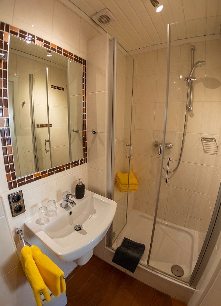 Gästehaus Heidi in Kröv an der Mosel Gästehaus Heidi in Kröv an der Mosel