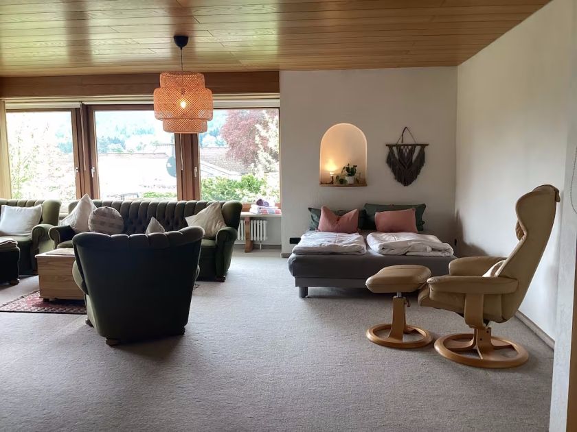 Große Wohnung mit Balkon Sulzbergblick