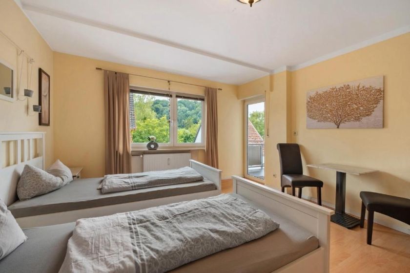 Pension, Ferienwohnungen und Restaurant Golsong