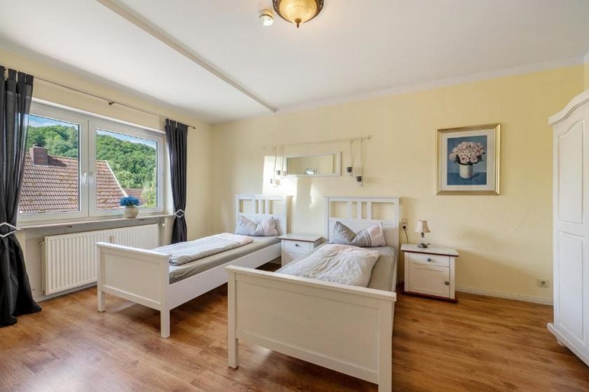 Pension, Ferienwohnungen und Restaurant Golsong