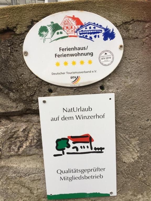 Mosel Ferienwohnung im Weingut Borchert – Springiersbacher Hof