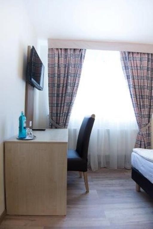 Baum's Rheinhotel
