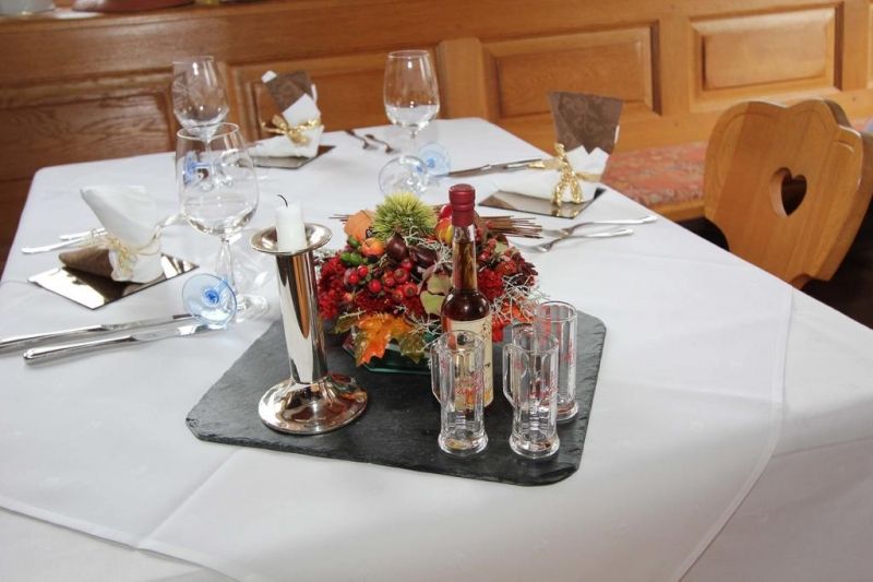 Hotel Hauensteiner Hof - Café Restaurant Dorfstübel - Schöne Ferientage in familiärer Atmosphäre