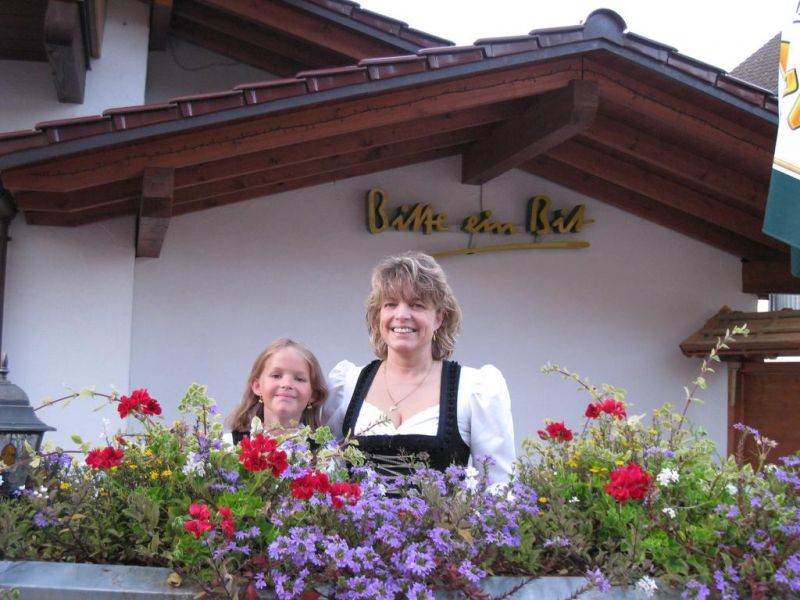 Hotel Hauensteiner Hof - Café Restaurant Dorfstübel - Schöne Ferientage in familiärer Atmosphäre