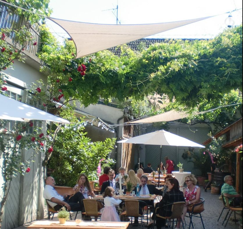 Dietz Wein & Sekt - Straußwirtschaft, Gutsschänke und Weingut - Rheinhessen