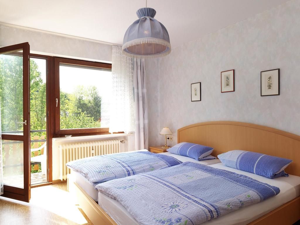 Pension-Cafe-Weinhaus Zur Mühle