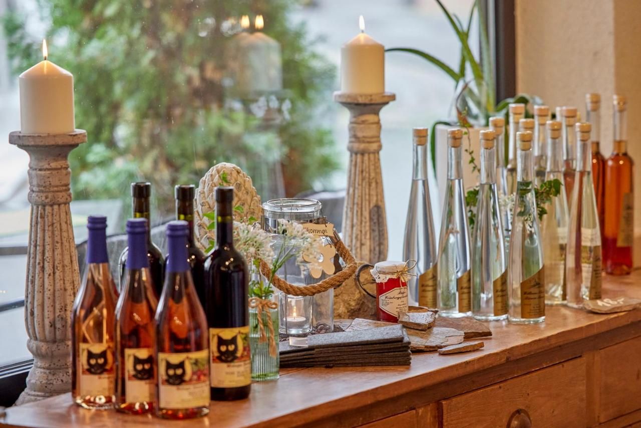 Hotel-Weinhaus Mayer