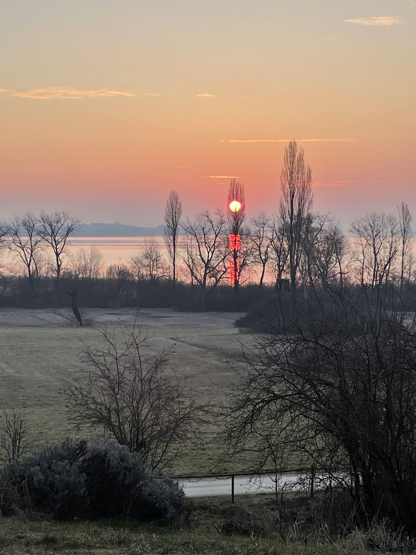 Sonnenaufgang am Haus
