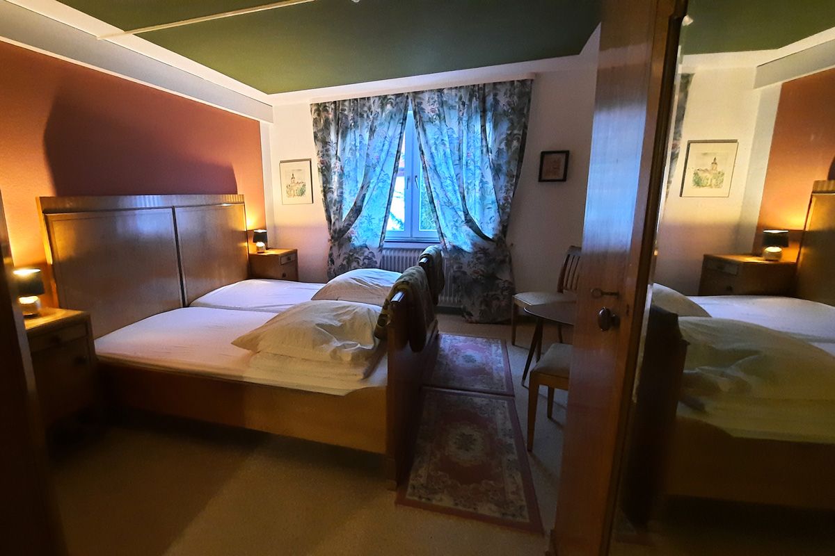 Gruppenhaus - Seidelbast