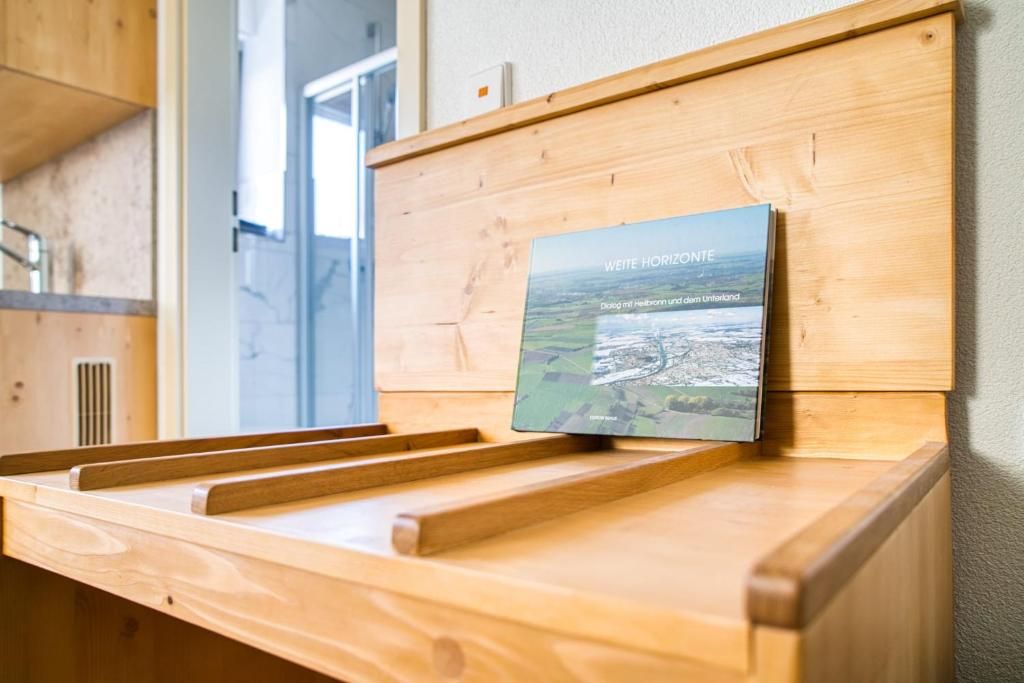 Weingut, Brennerei, Gästehaus und Weinstube Politschek