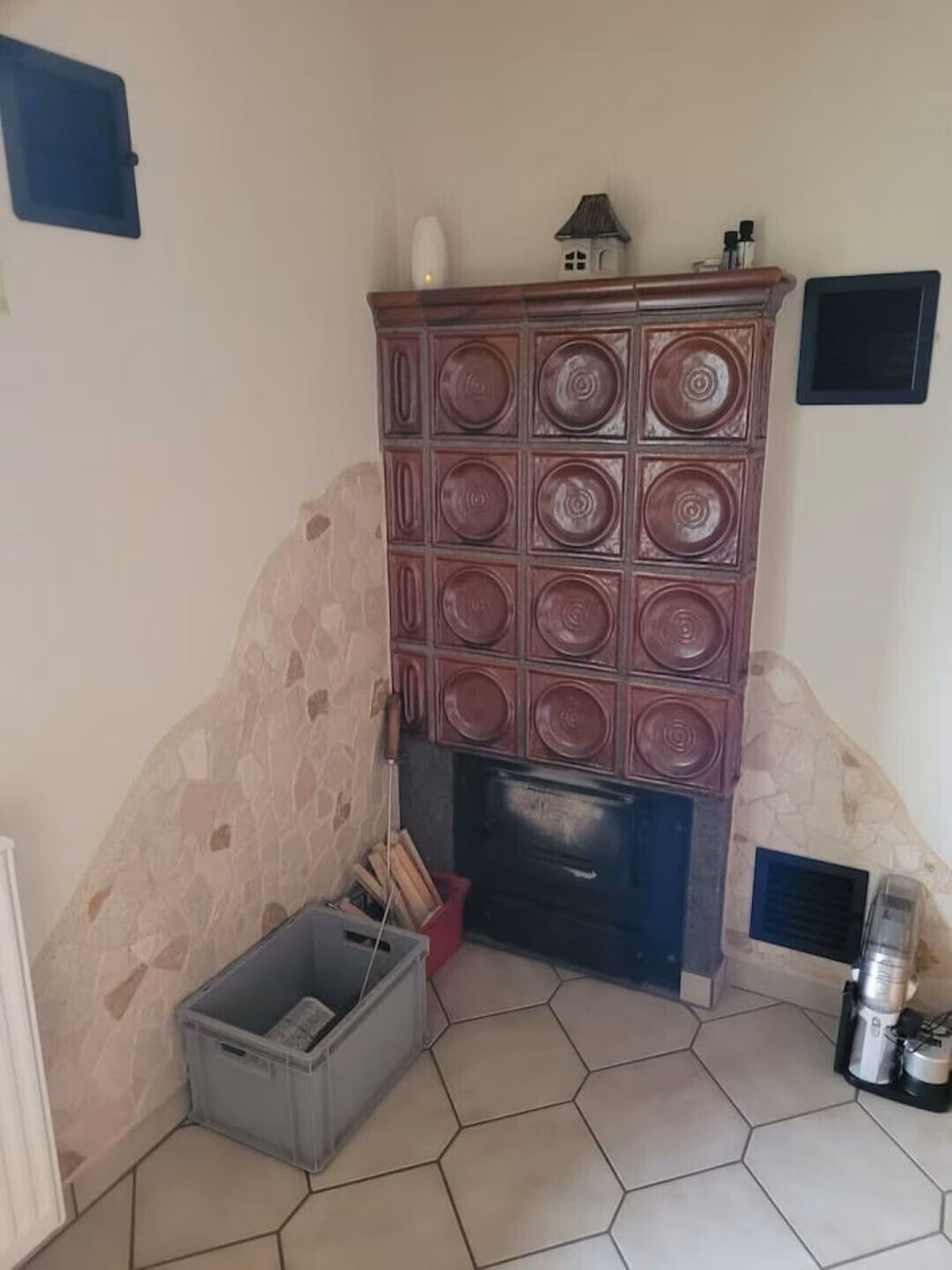 Kachelofen/Esszimmer